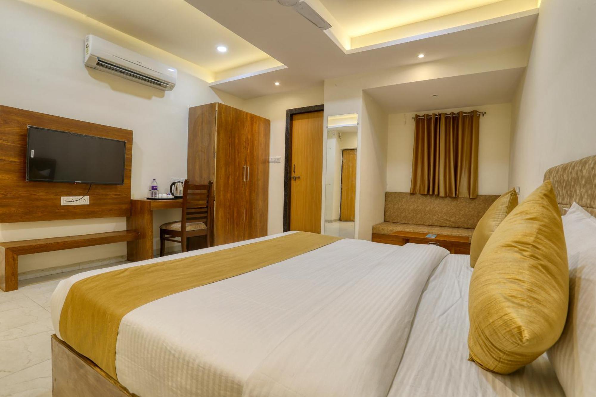 Soonstay Hotel Konark Indore Exteriör bild