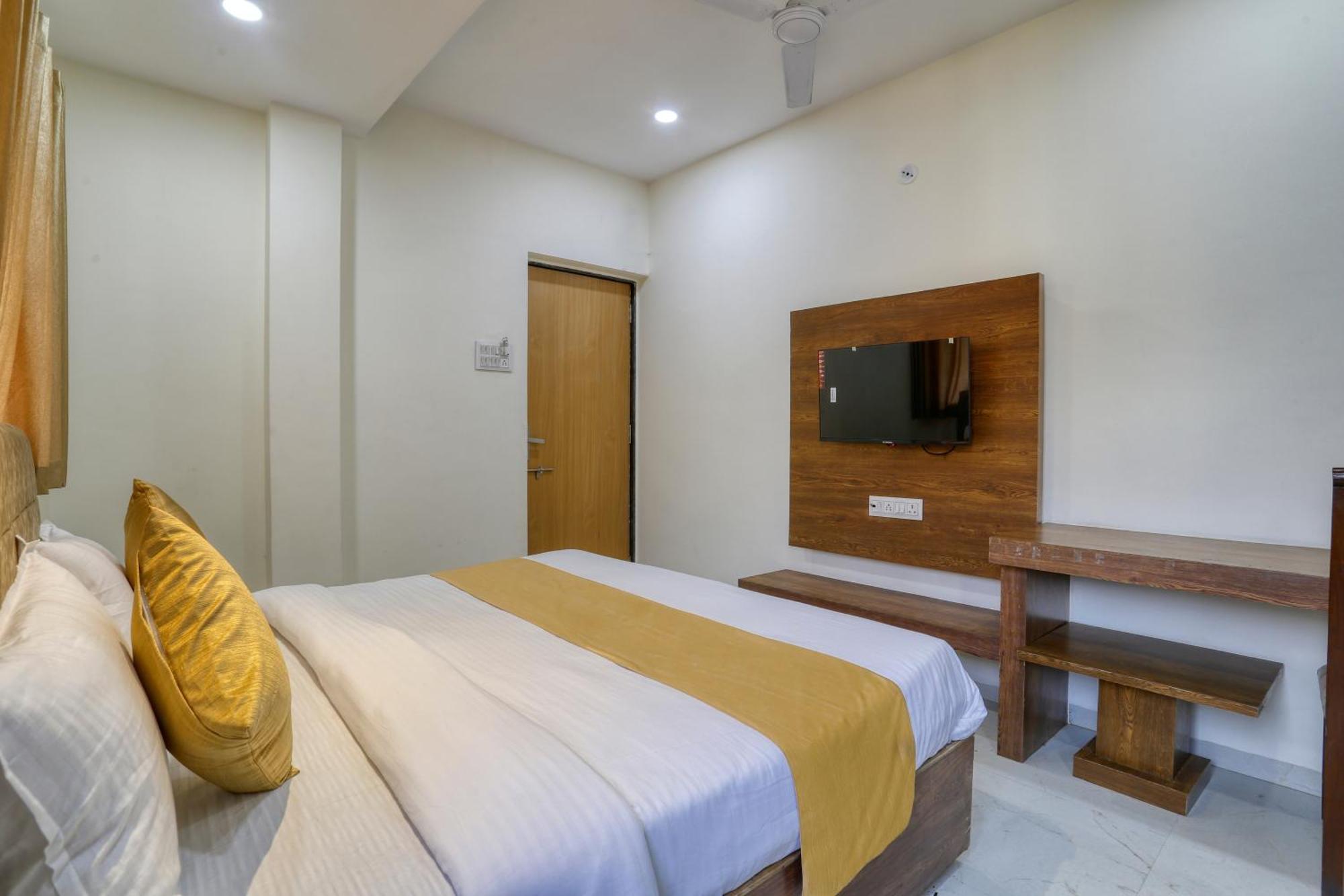 Soonstay Hotel Konark Indore Exteriör bild